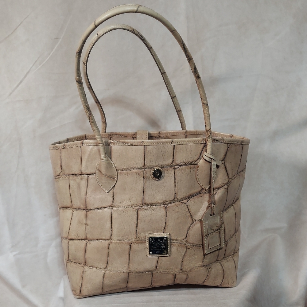 Dooney & Bourke Nile Collection Cream Croco Leather Leisure Tote Bag J8164043